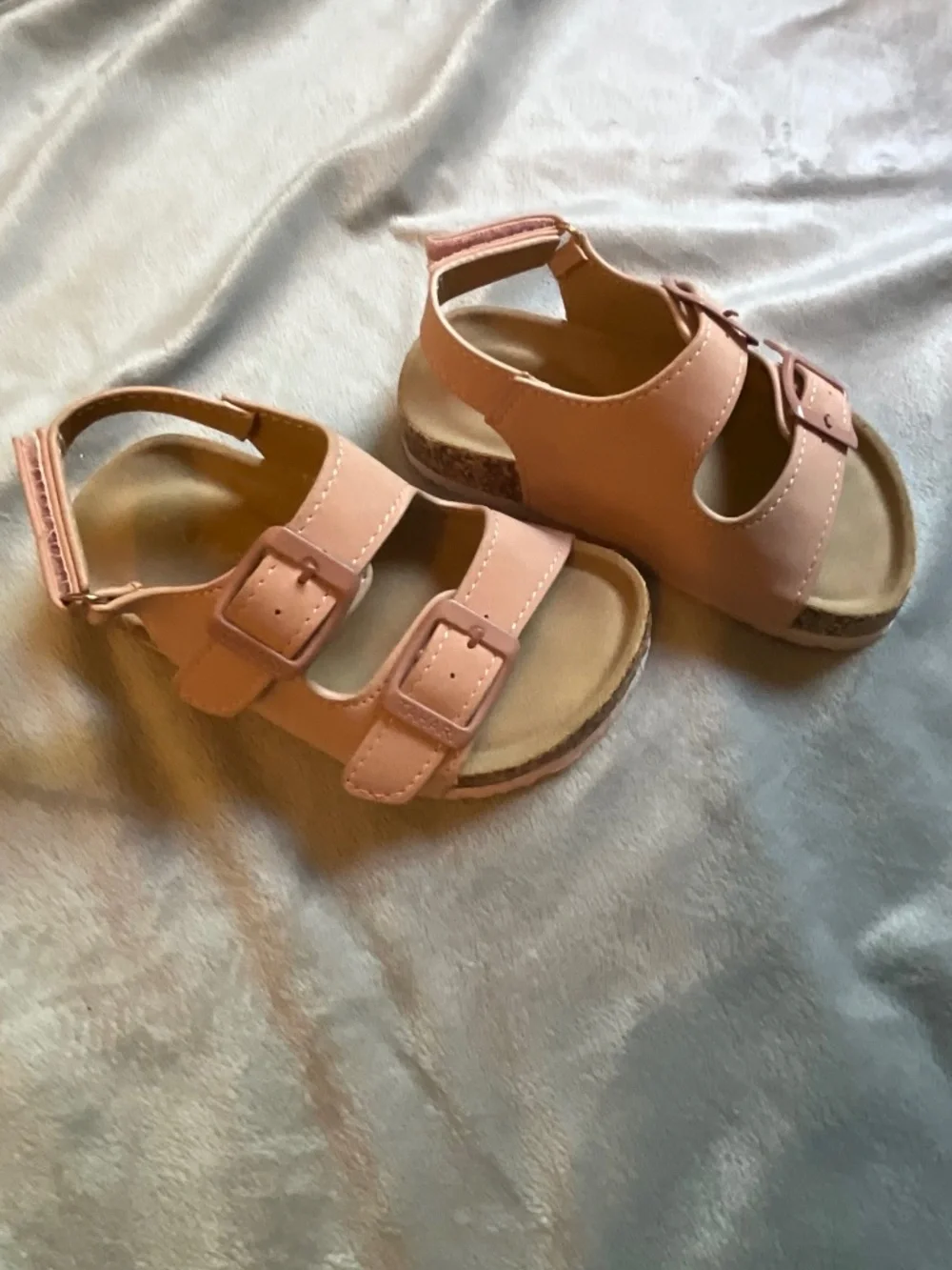 Girls Tahari Sandals Pink Size 7 - Like NEW